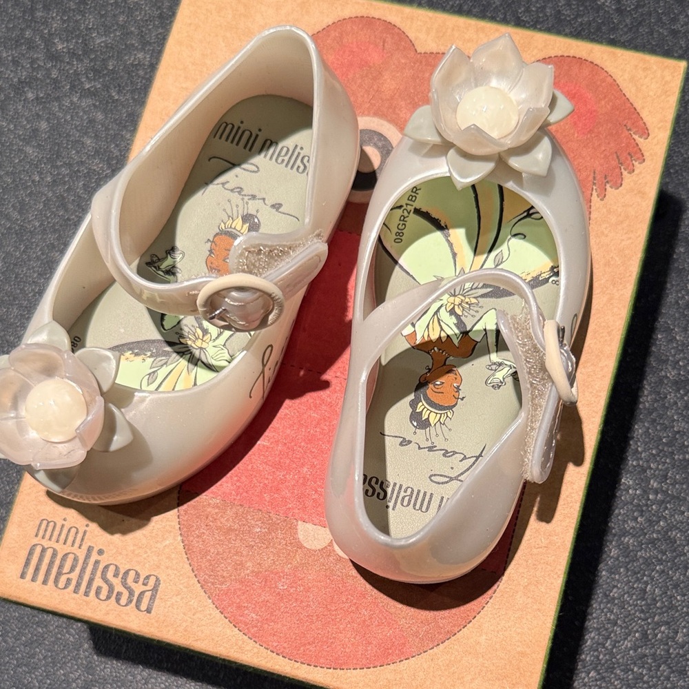 Mini Melissa Ivory Kids Shoes with Floral Accent